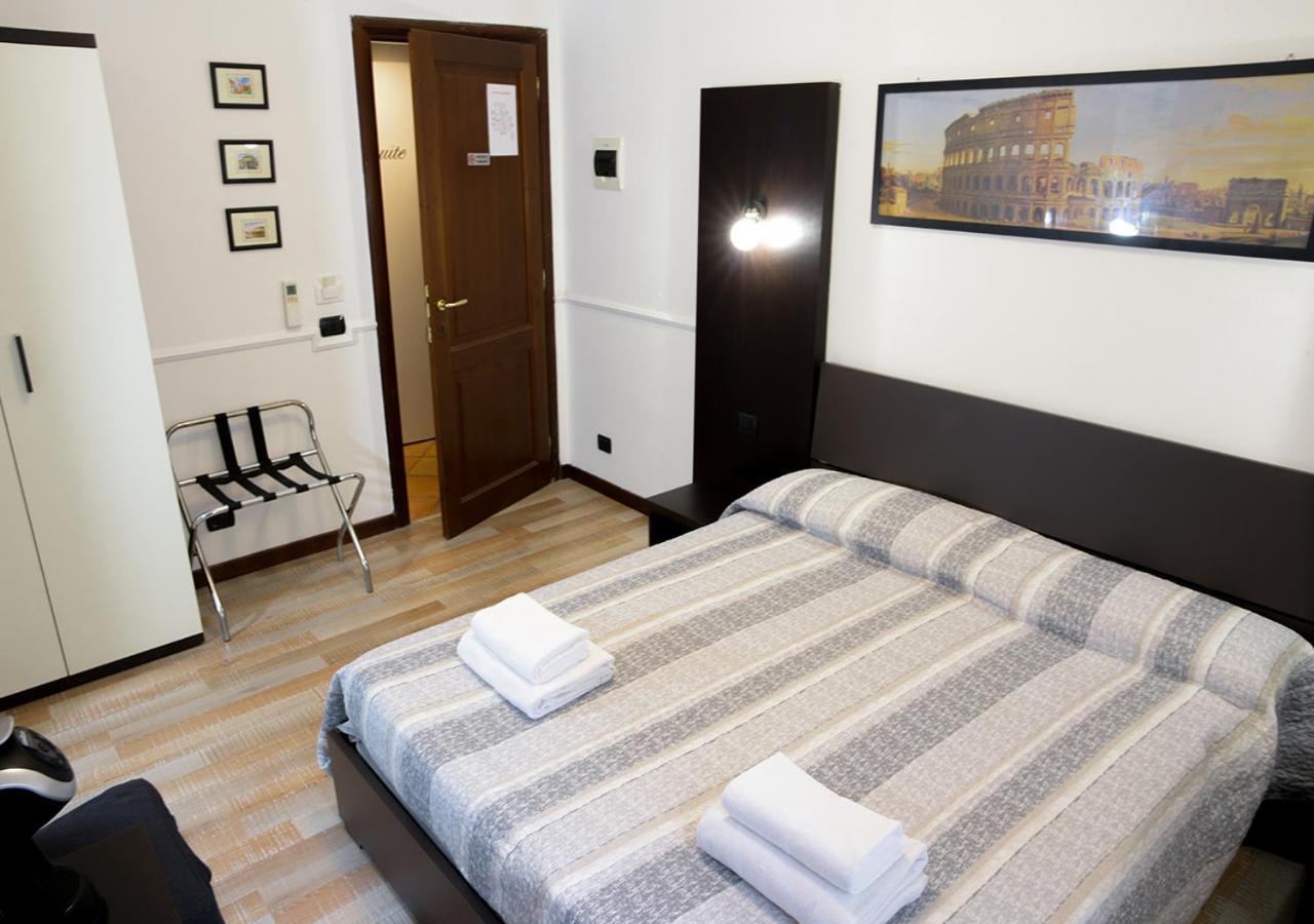Bed and breakfast Gh Colosseum 2*