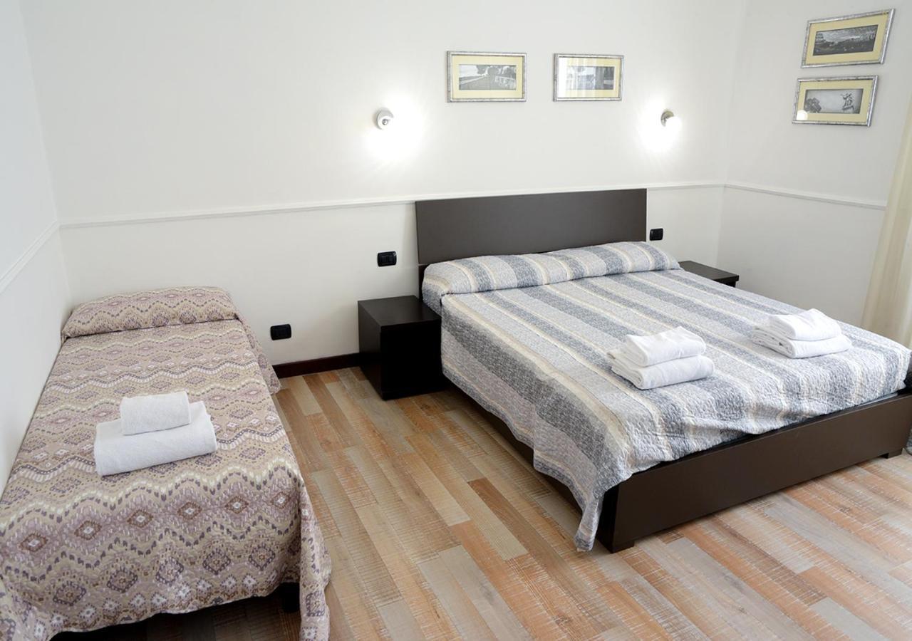 Bed and breakfast Gh Colosseum 2*